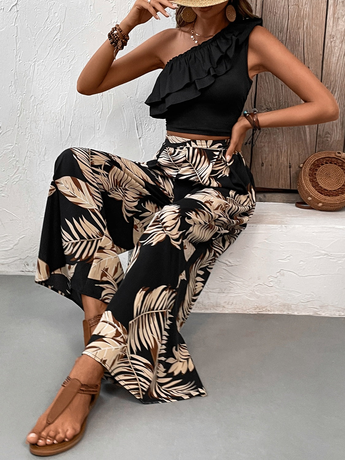 Flirty & Fun: Honey Ruffled Sleeveless Top & Printed Pants Set – Effortlessly Stylish