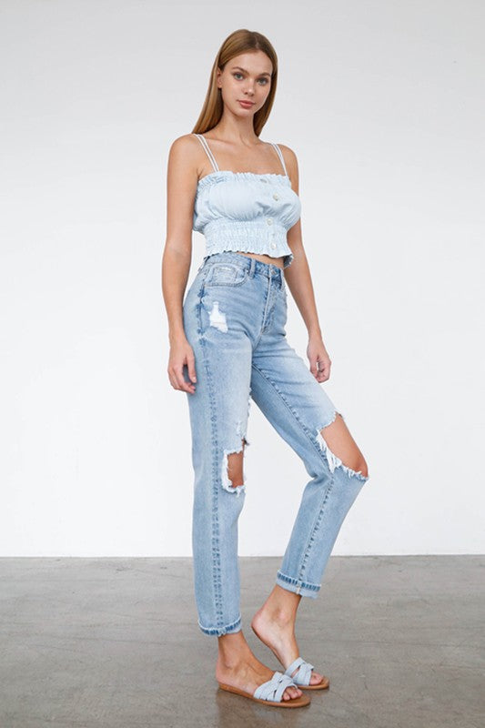 High Waist Mom Jeans – Casual Chic with a Trendy Edge