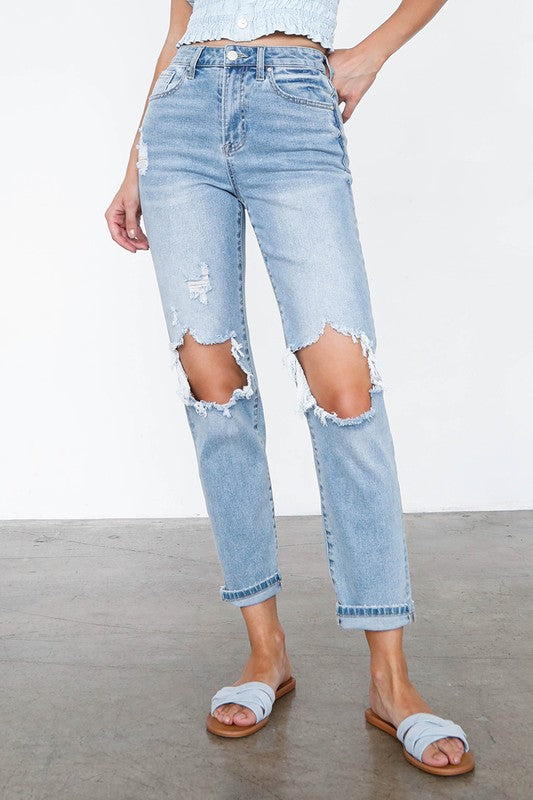 High Waist Mom Jeans – Casual Chic with a Trendy Edge