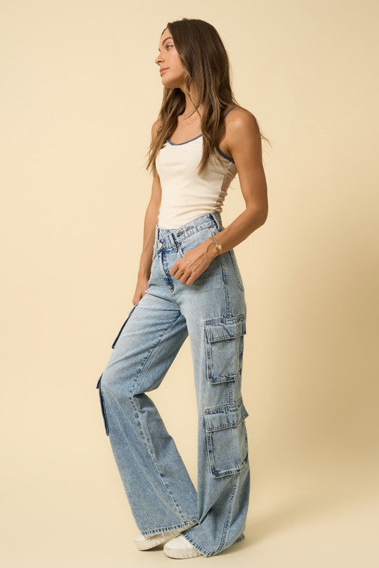 Crossover Relaxed Cargo Jeans – Comfortable, Casual, and Functional