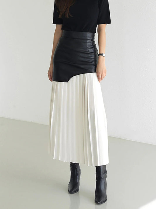 Chic Contrast Pleated High-Rise Skirt – Your Statement Piece